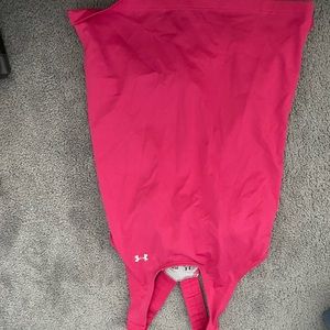 Women’s pink under armour tank